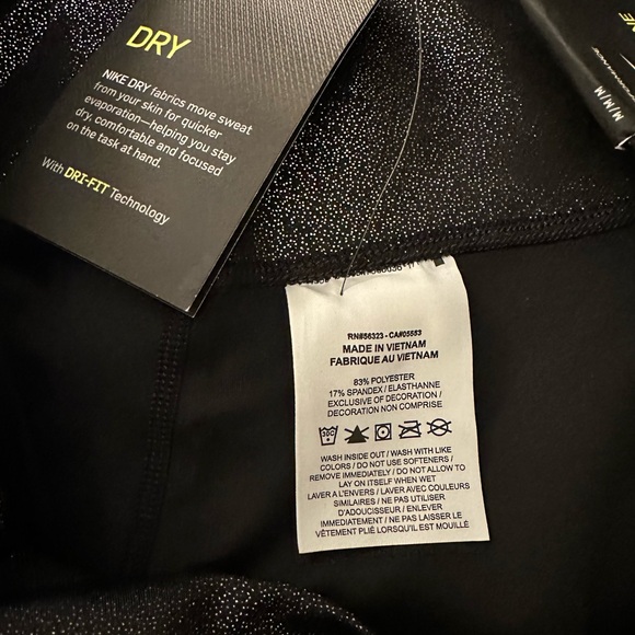 Nike One Sparkle Tight 7/8 Leggings Black Dri-Fit Women’s Medium NWT - Picture 9 of 16